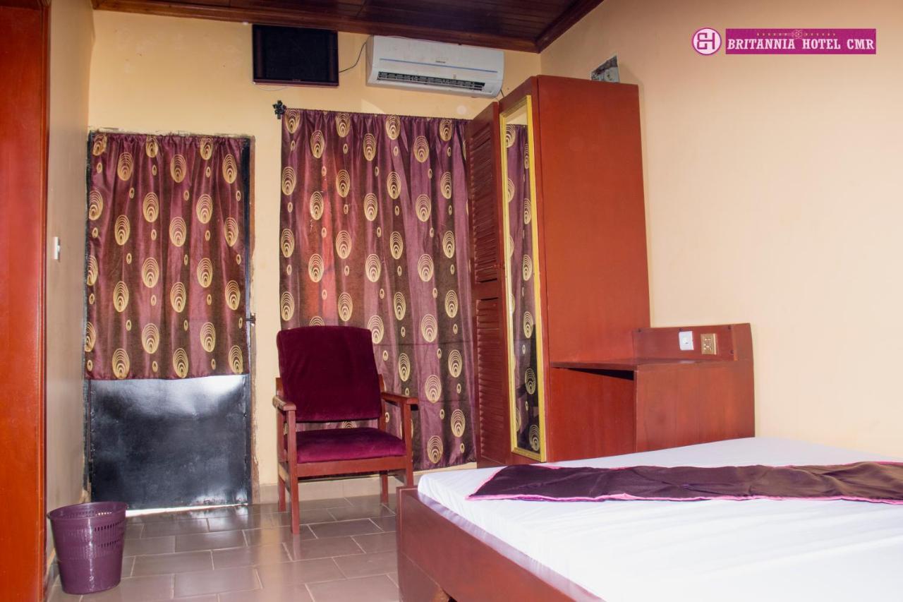 Britannia Hotel Cmr Яунде Экстерьер фото