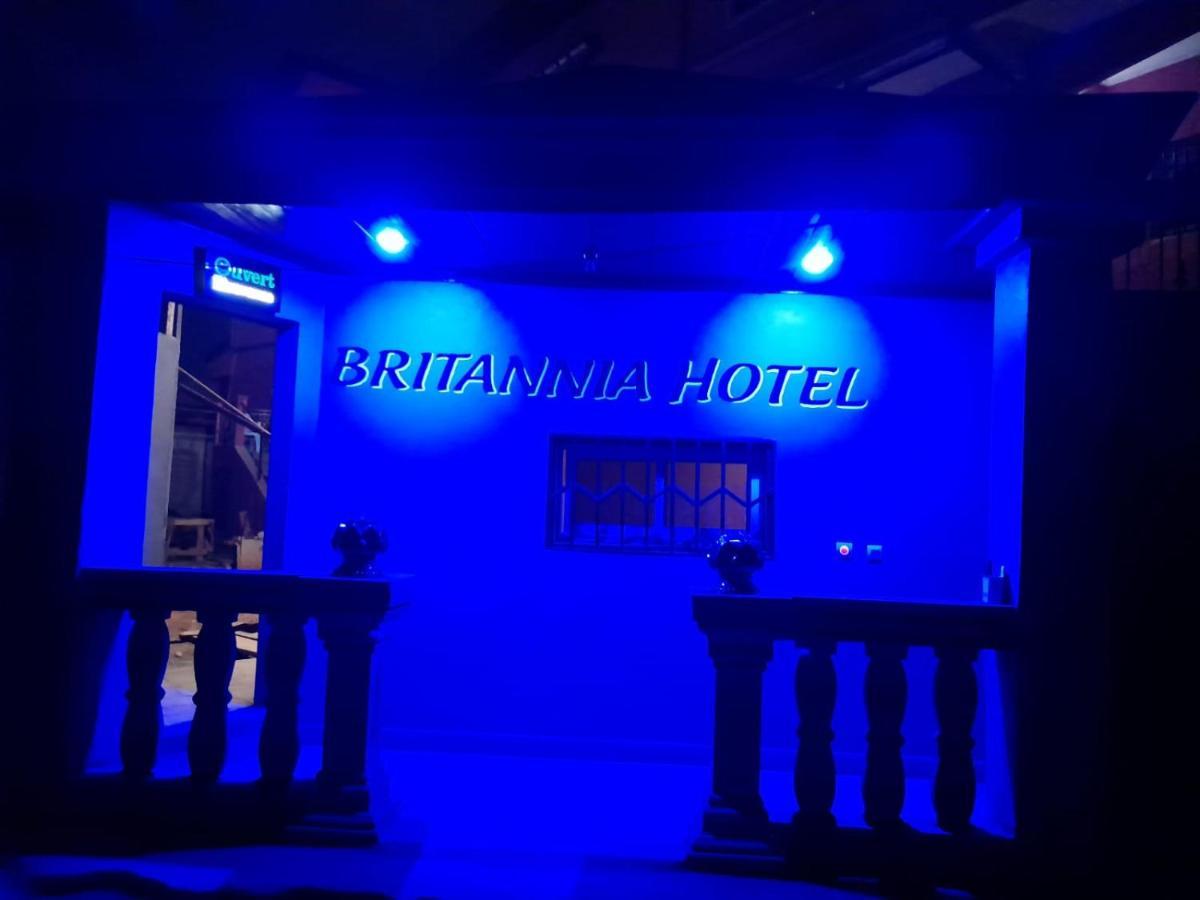 Britannia Hotel Cmr Яунде Экстерьер фото
